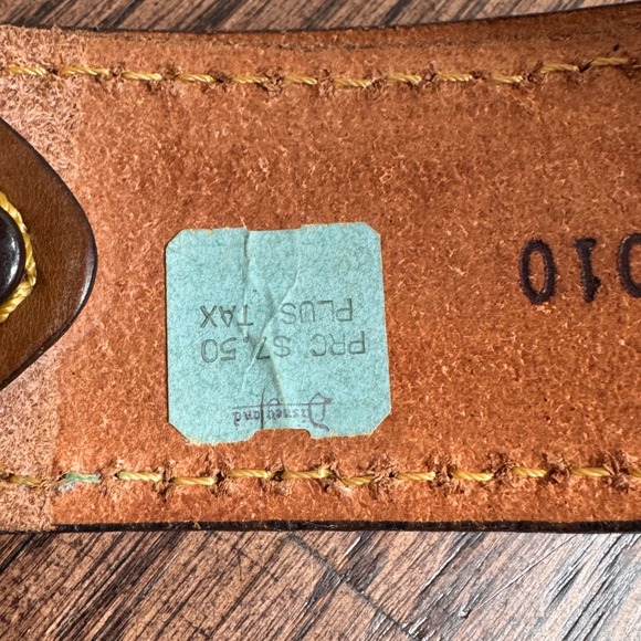 1980s Disneyland Stamped Leather Belt Mickey Pinocchio Donald 28 RARE Vintage - Picture 7 of 8